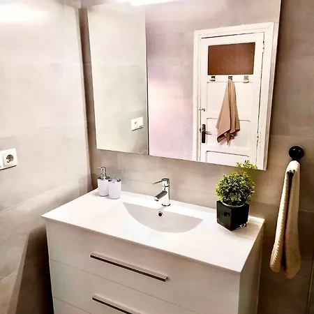 Amplio Con Dos Patios Apartment *